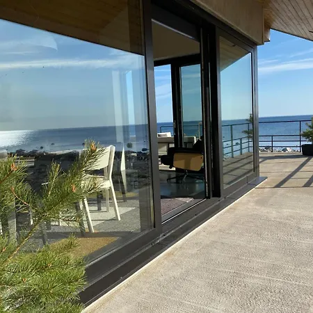 Seaside Rendezvous Villa *