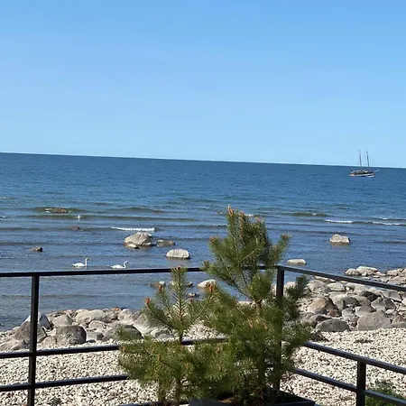 Seaside Rendezvous Villa *