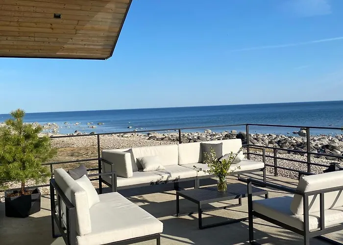 Villa Seaside Rendezvous *