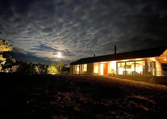 Seaside Rendezvous Vila Kalana