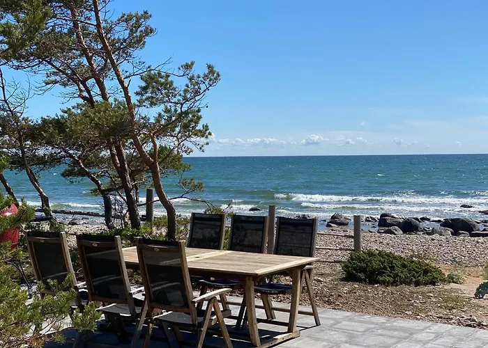 Seaside Rendezvous *