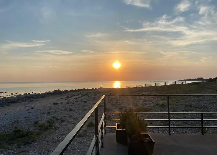 Seaside Rendezvous *