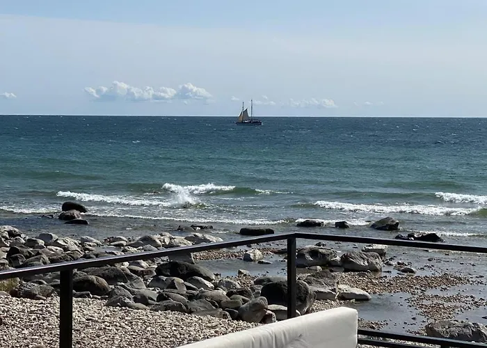 Seaside Rendezvous Villa Kalana